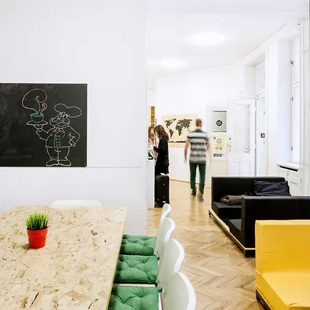Homeplus Hostel Budapest